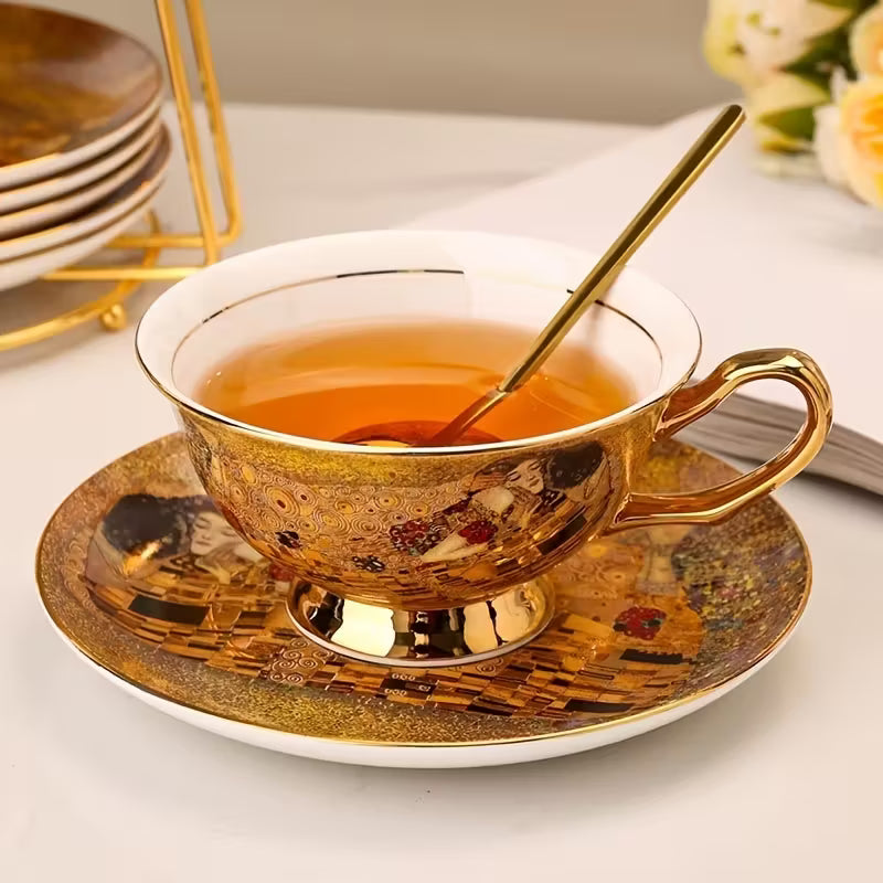Conjunto de Xícara de Café e Pires de Bone China 