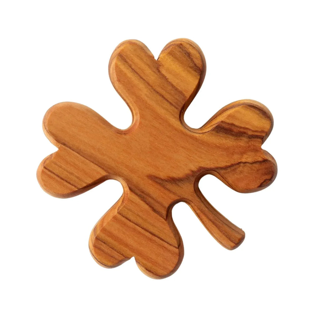 Cloverleaf as a lucky charm made of olive wood - World Gifts