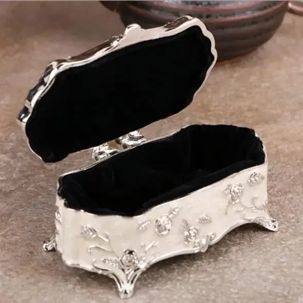 Small Size Vintage Jewellery Case Fashion Jewelry Box White Enamel Zinc-alloy Metal Trinket Box Flower Carved Toothpick storage - World Gifts