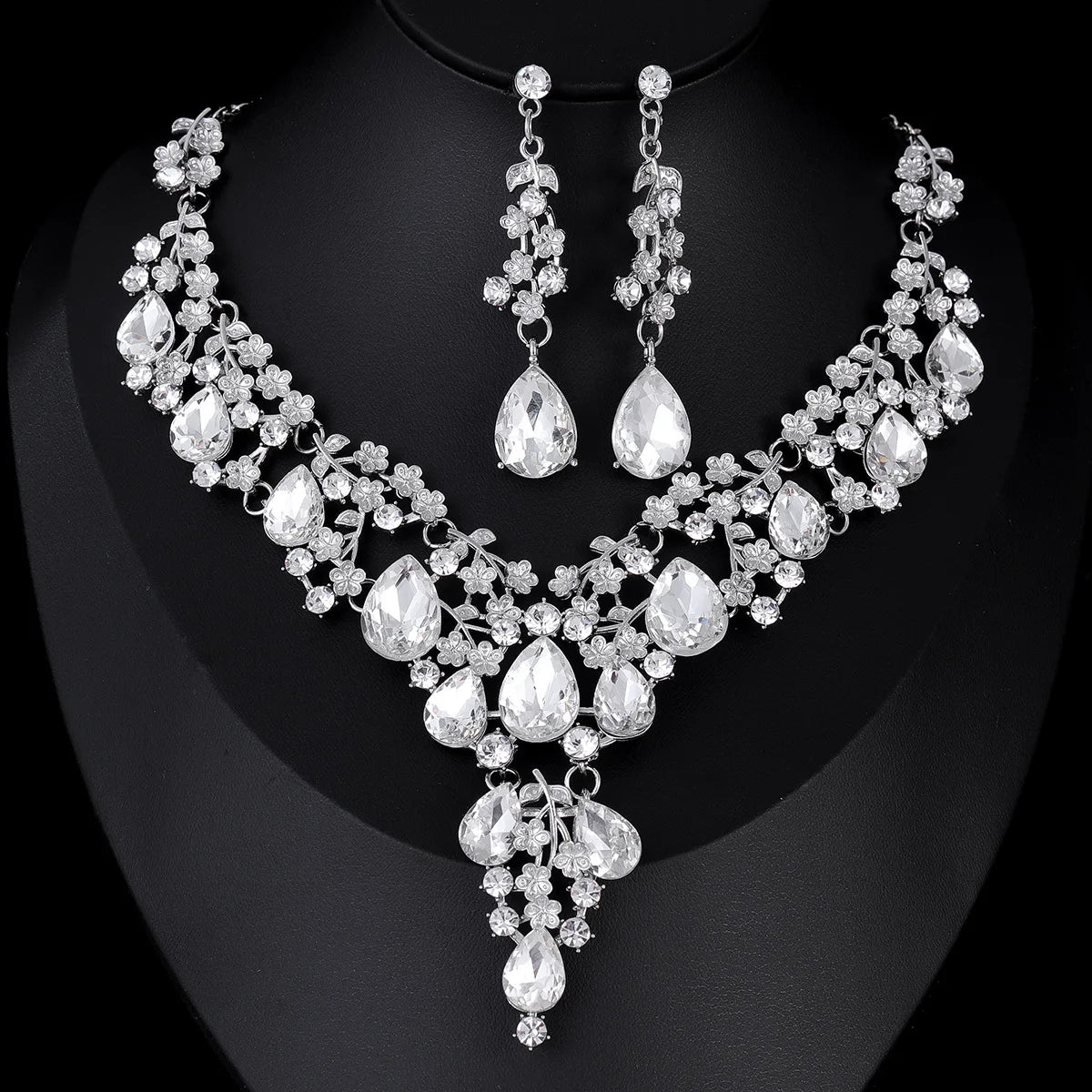 Luxury Crystal Jewelry Set ✨ (3PCS)