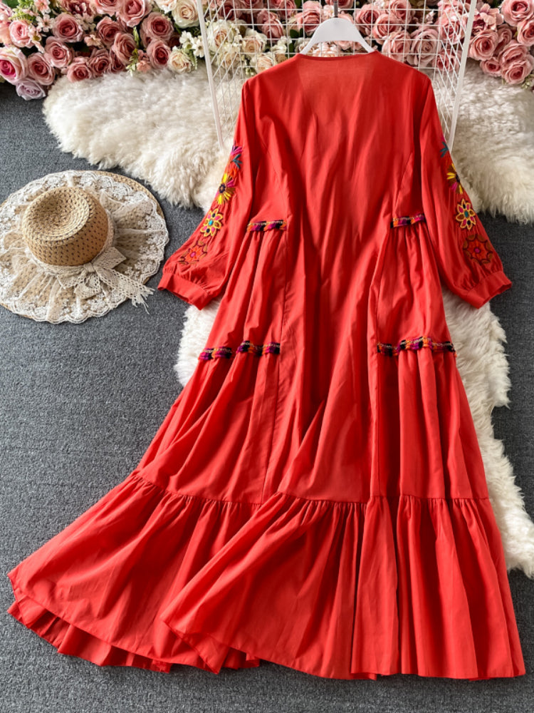Bohemian Floral Embroidery Mini Dress – Vintage Beach Style