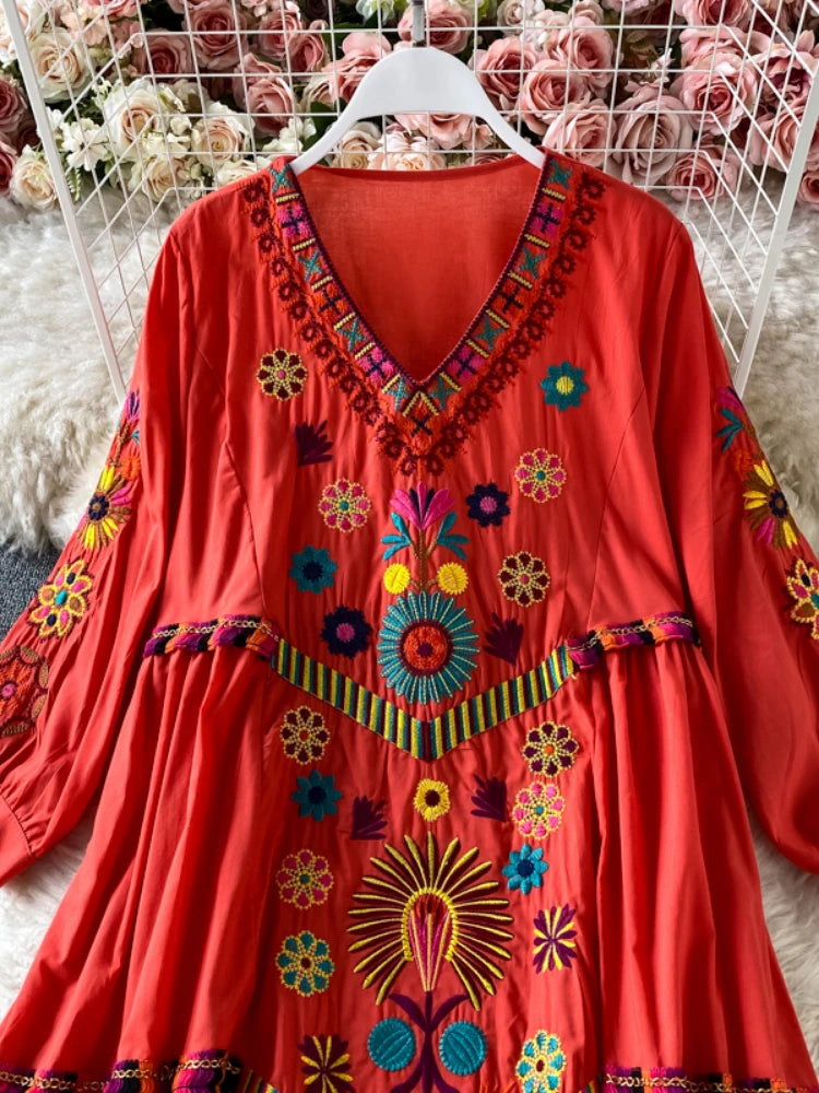 Bohemian Floral Embroidery Mini Dress – Vintage Beach Style