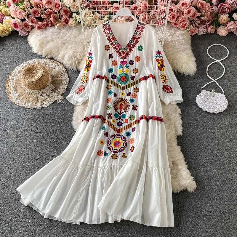 Bohemian Floral Embroidery Mini Dress – Vintage Beach Style