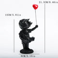 Escultura de globo de chica enamorada inspirada en Banksy
