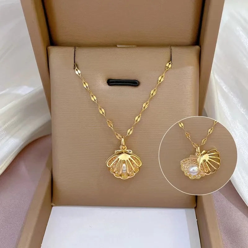 Collar de perlas de concha de lujo ligero coreano ✨
