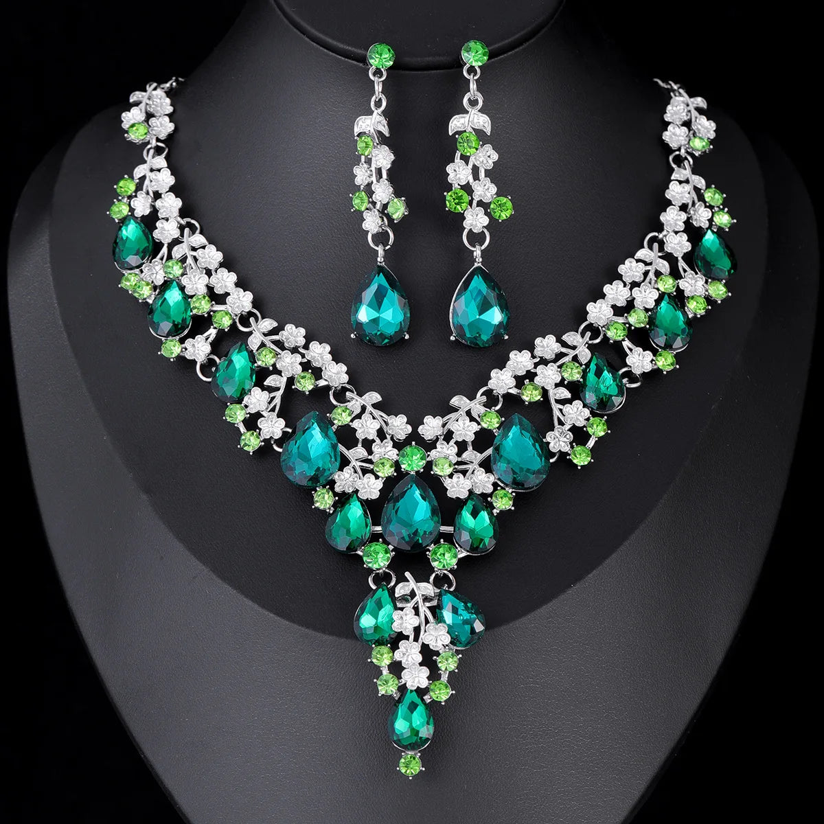 Luxury Crystal Jewelry Set ✨ (3PCS)