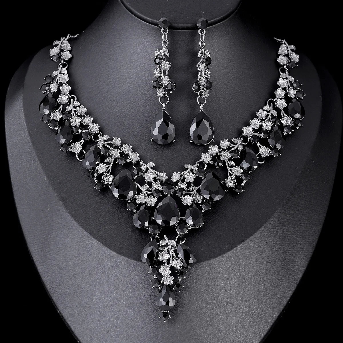 Luxury Crystal Jewelry Set ✨ (3PCS)
