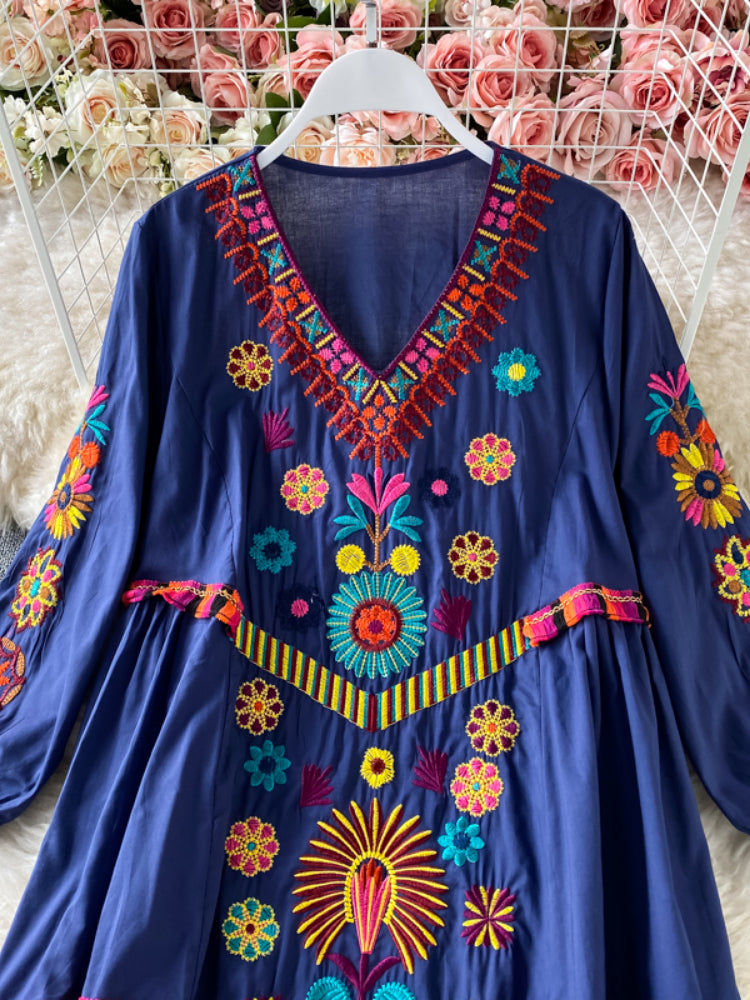 Bohemian Floral Embroidery Mini Dress – Vintage Beach Style