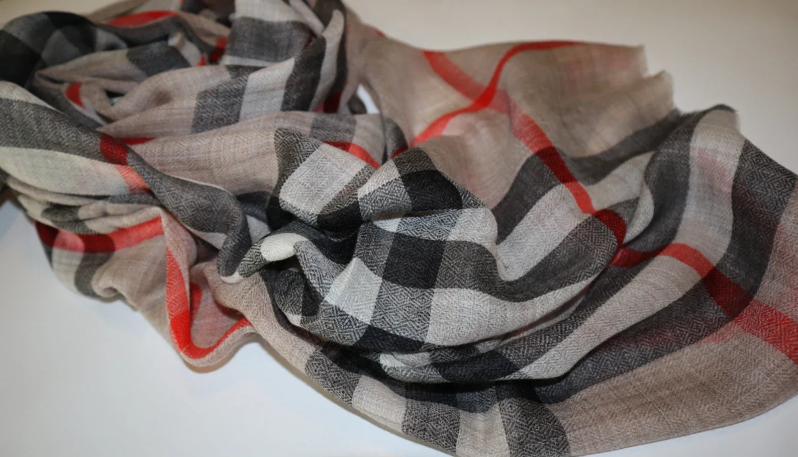 Exclusive and Luxurious Cashmere Stole/Scarf From Nepal - World Gifts