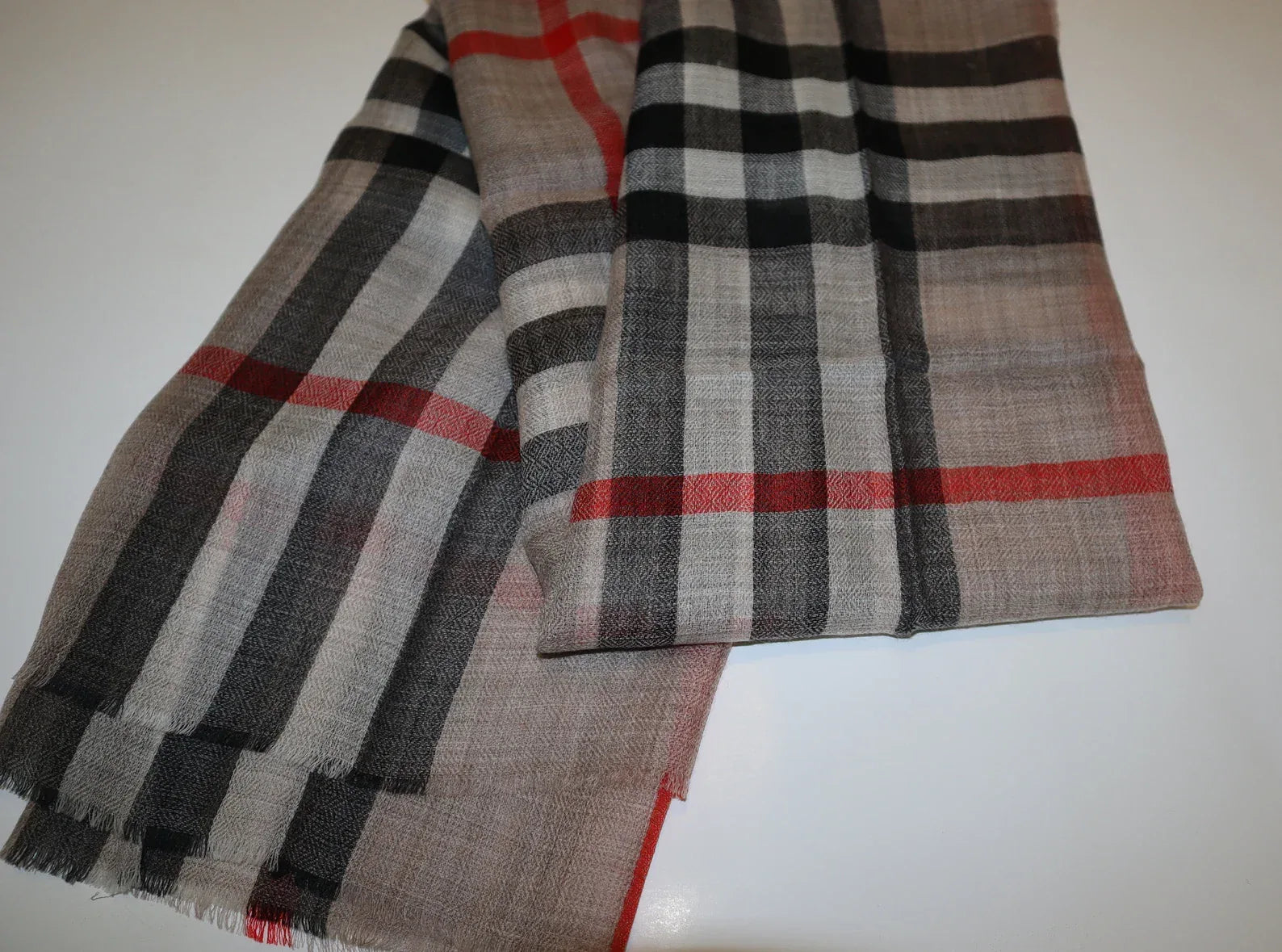 Exclusive and Luxurious Cashmere Stole/Scarf From Nepal - World Gifts