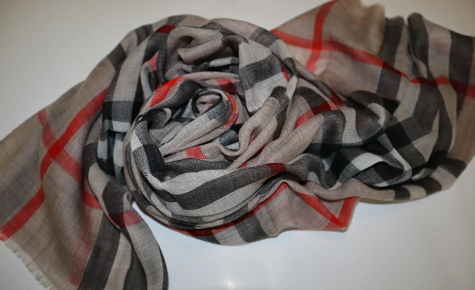 Exclusive and Luxurious Cashmere Stole/Scarf From Nepal - World Gifts