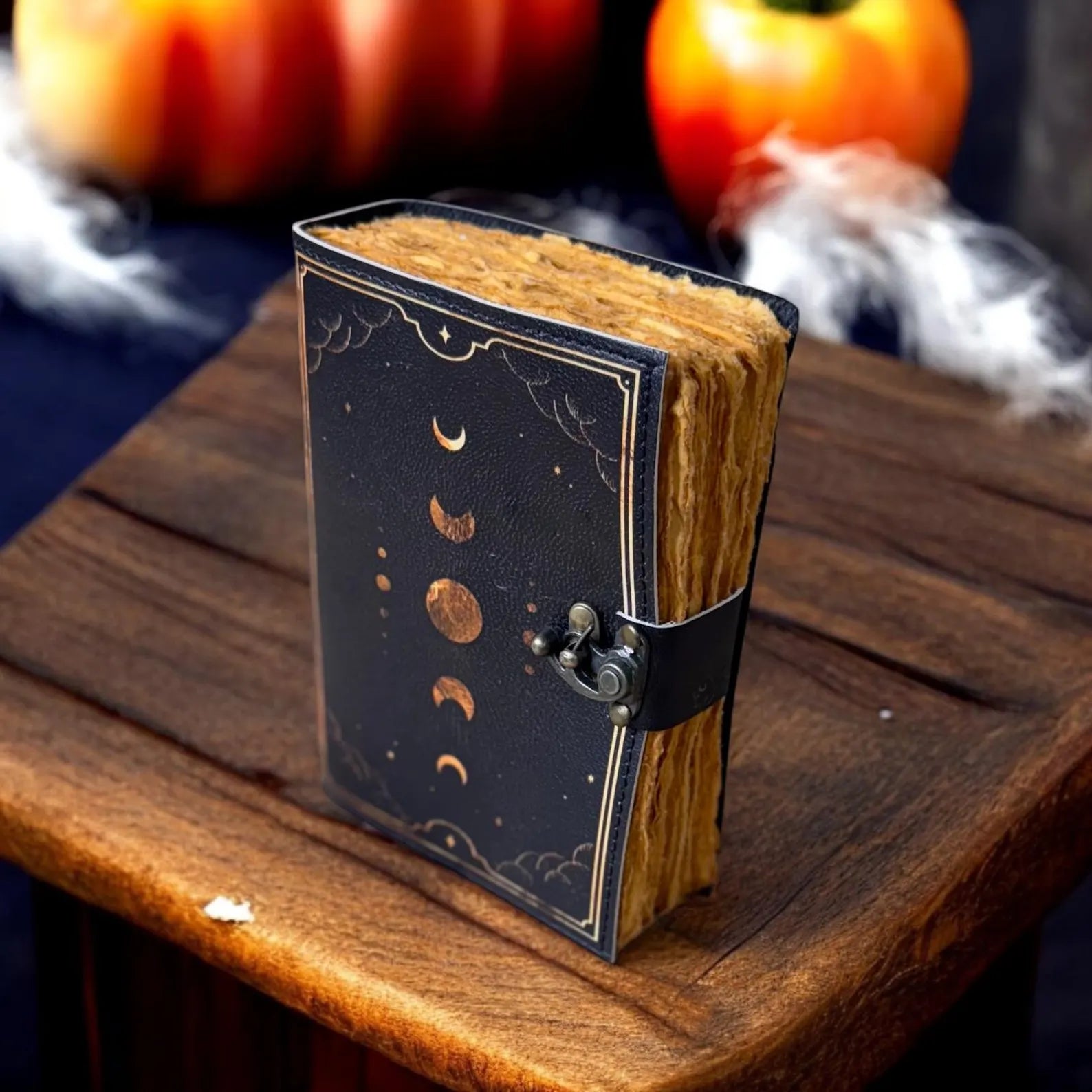 Diário de Couro com Fase da Lua - Caderno de Grimoire com Papel de Borda Irregular Vintage - Grimoires