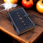 Cuaderno de cuero de fase lunar - Diario Grimoire de papel con bordes de baraja vintage Cuaderno de bocetos - Grimorios